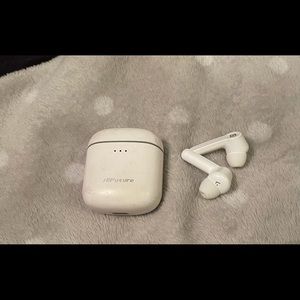 High Fly Wireless Earbuds - Bluetooth connected work with any phone or laptop.